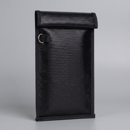 NULLSIGNAL X1 Faraday-Tasche fürs Handy, schwarz, 21 x 12 cm, mit Klappe oben und Metallring am Rand